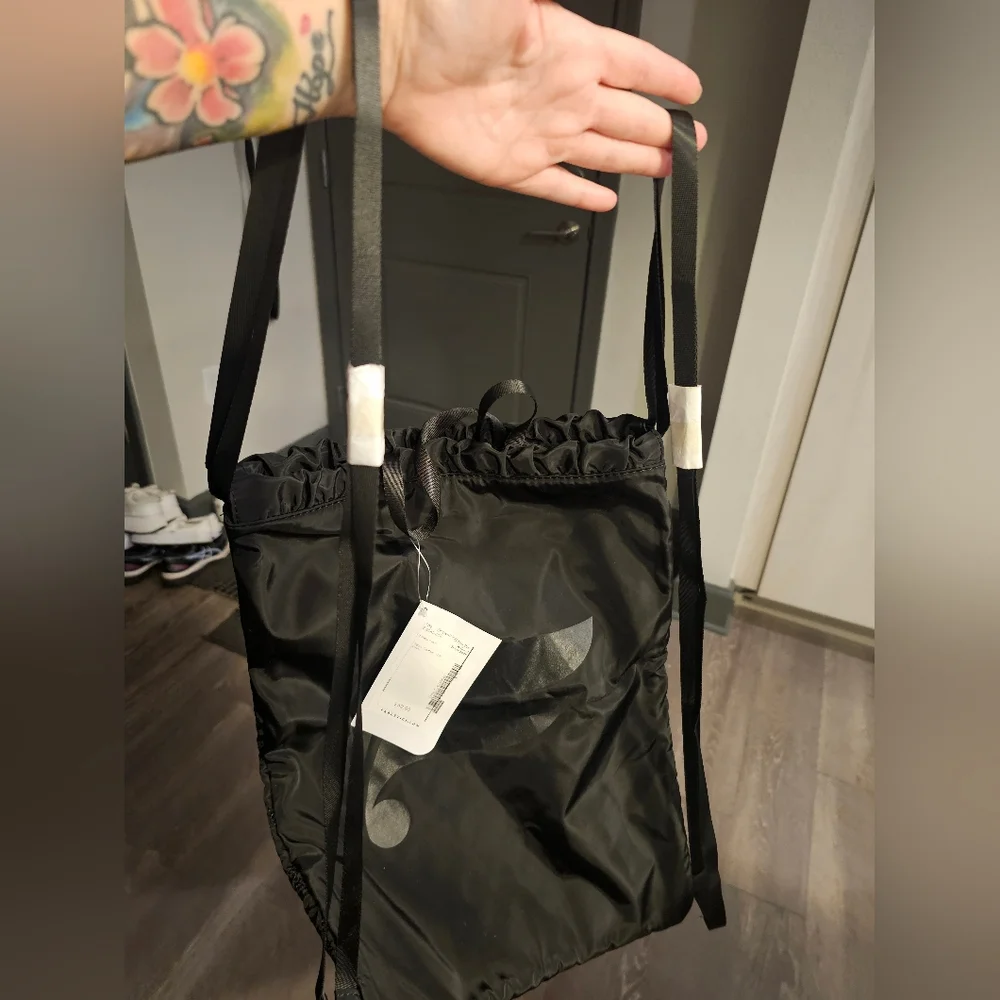 Fabletics Black Drawstring Backpack - Picture 2 of 9